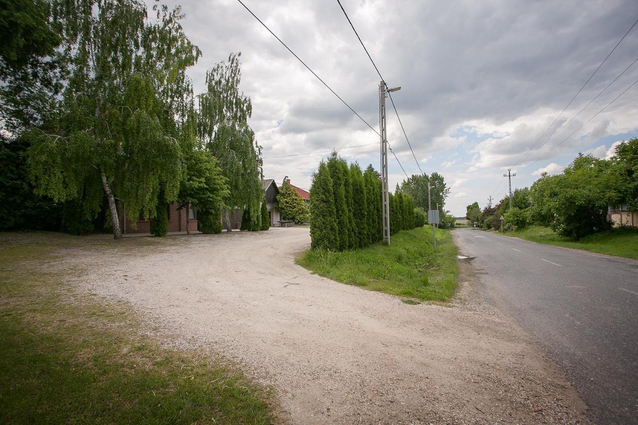 Willa Forras Vendeghaz Dunaegyhaza Zewnętrze zdjęcie